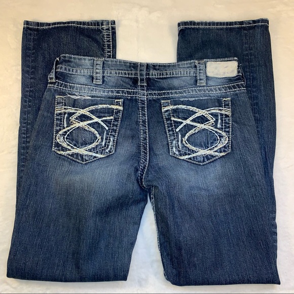 Silver Lola 17" Straight Leg Blue Jeans Distressed Women's  33x30. - Picture 4 of 11